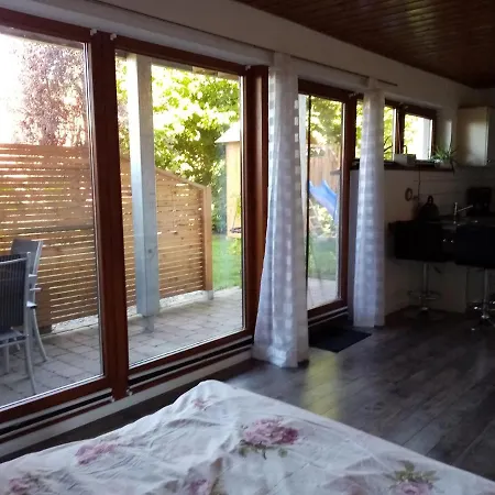 Апартаменты Schoene Einzimmer Zwischen Bodensee Und Allgaeu *