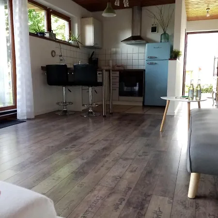 Schoene Einzimmer Zwischen Bodensee Und Allgaeu Apartment Neukirch (Tubingen)